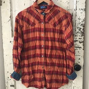 Wrangler blues plaid button up